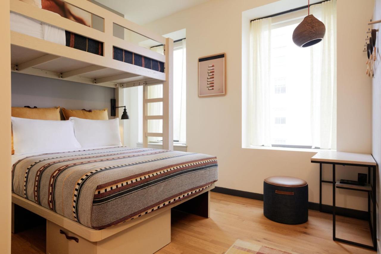 Moxy Richmond Downtown Hotell Exteriör bild